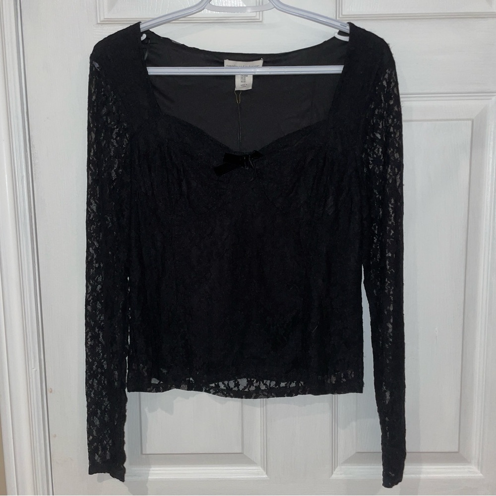 Cupcakes & Cashmere Black Lace Fitted Blouse